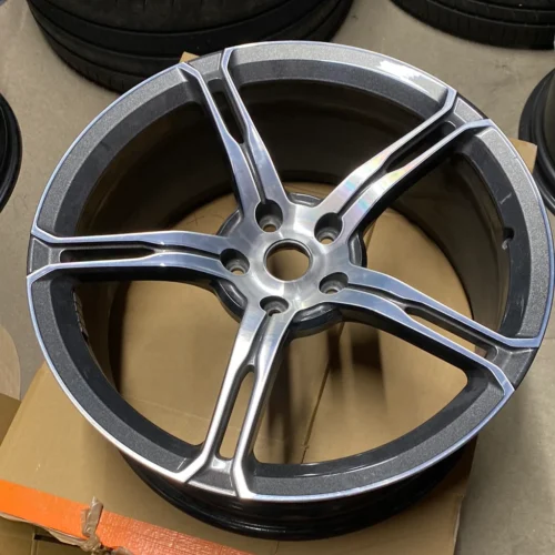 GENUINE MCLAREN 650S FRONT WHEEL – DIAMOND CUT/ GREY