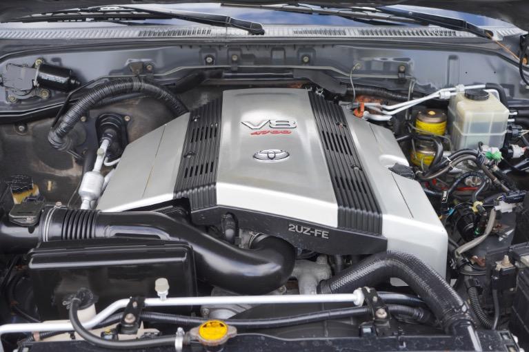 TOYOTA LAND CRUISER V8 2UZ