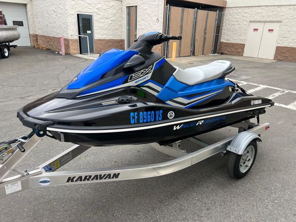 Pre-Owned 2020 Yamaha WaveRunner EX Spor For Sale - Image 2